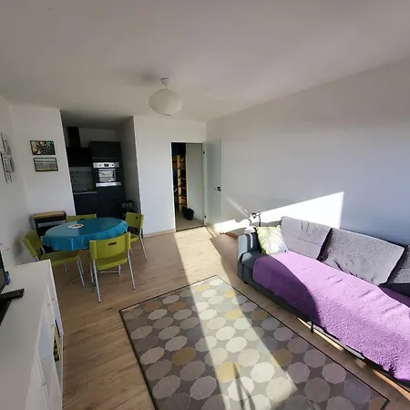 Neuf Proche Et Commerces, Balcon Vue - Fr-1-92-945 Apartment