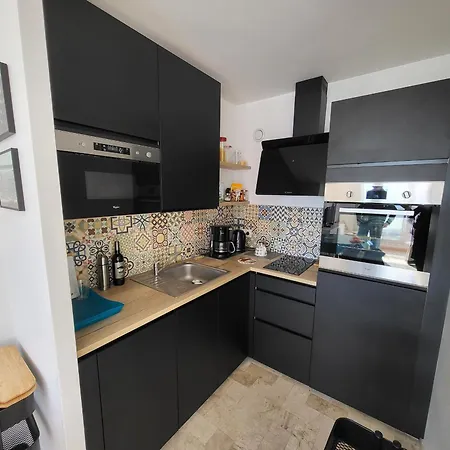 Neuf Proche Et Commerces, Balcon Vue - Fr-1-92-945 Apartment *