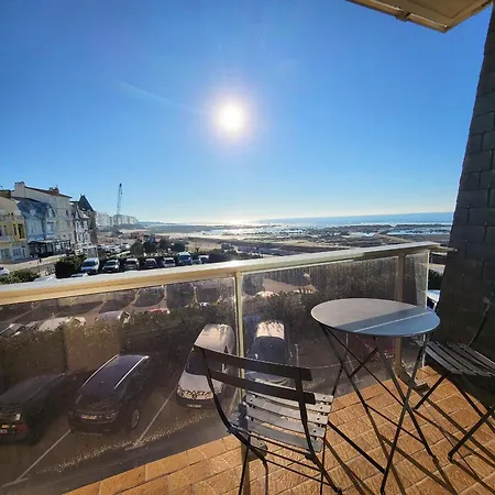 Apartment Neuf Proche Et Commerces, Balcon Vue - Fr-1-92-945 Les Sables-d'Olonne