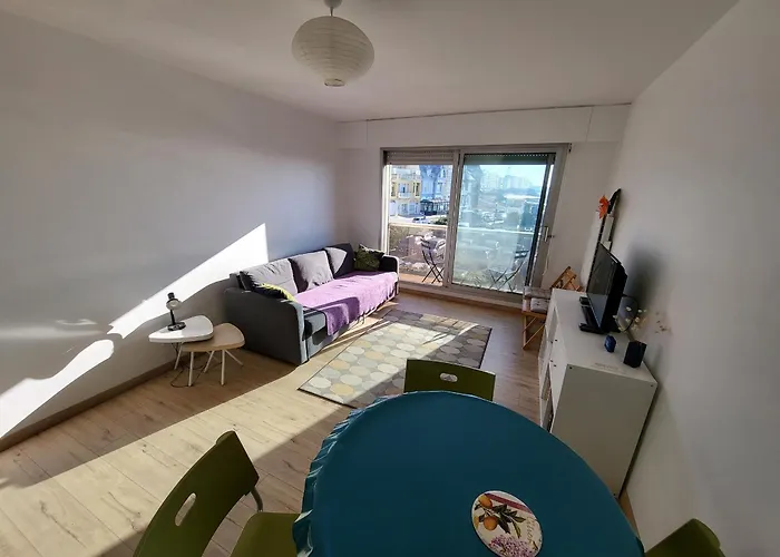 Appartement Neuf Proche Et Commerces, Balcon Vue - Fr-1-92-945 *