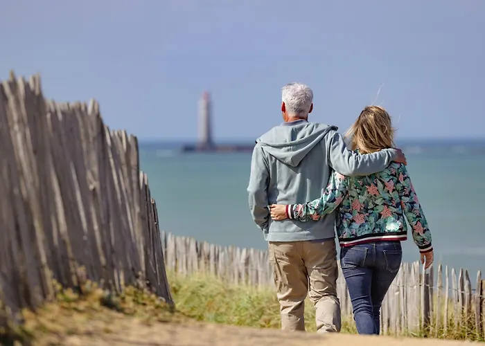 Neuf Proche Et Commerces, Balcon Vue - Fr-1-92-945 *